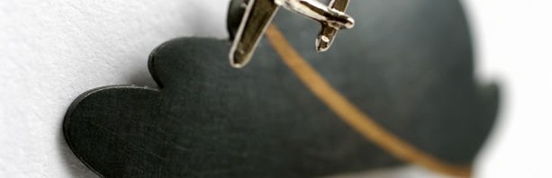 a plane pin | contemporary jewellery | Felix Gill | 925 silver / 9ct gold | pin | 2009 | photographed by Felix Gill